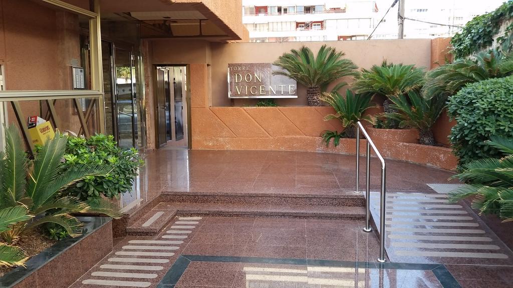Apartamentos Don Vicente Бенидорм Номер фото