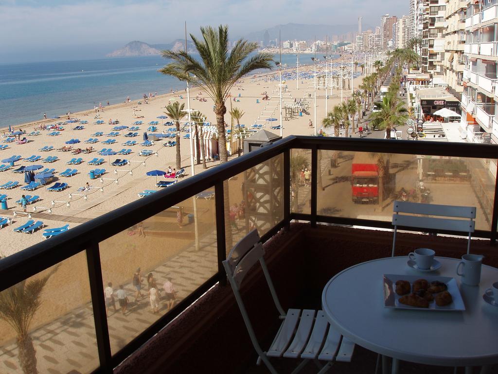 Apartamentos Don Vicente Бенидорм Номер фото