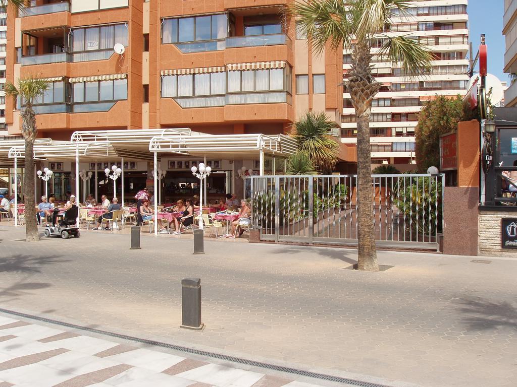 Apartamentos Don Vicente Бенидорм Номер фото